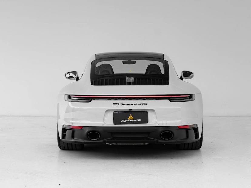 Foto do veículo PORSCHE 911 CARRERA  4 GTS 2024 1.188 KM 990.000,00