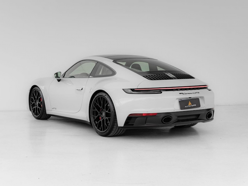 Foto do veículo PORSCHE 911 CARRERA  4 GTS 2024 1.188 KM 990.000,00