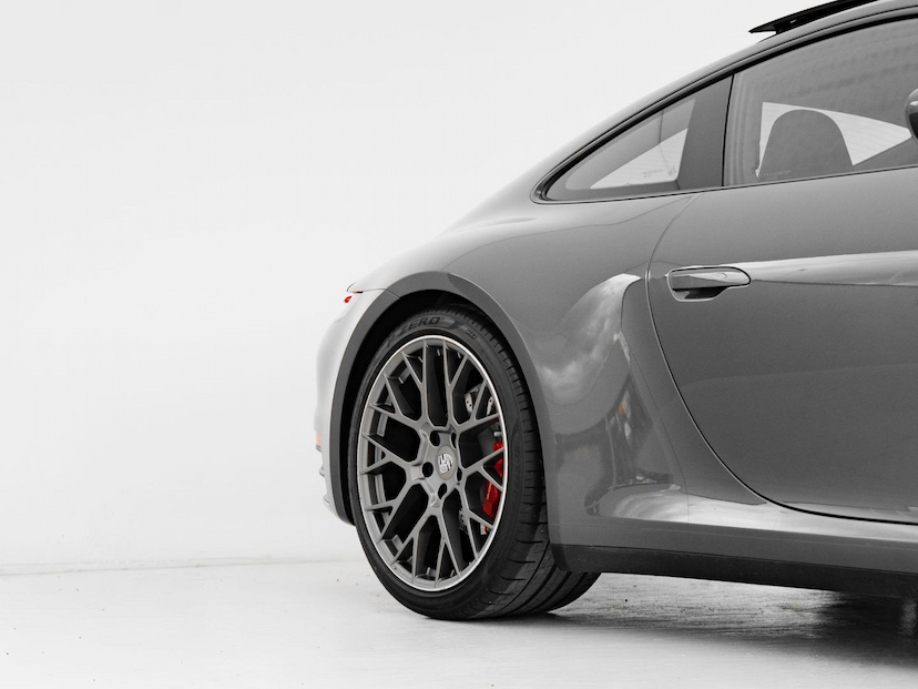 Foto do veículo PORSCHE 911  CARRERA 2021 7.280 KM 739.000,00