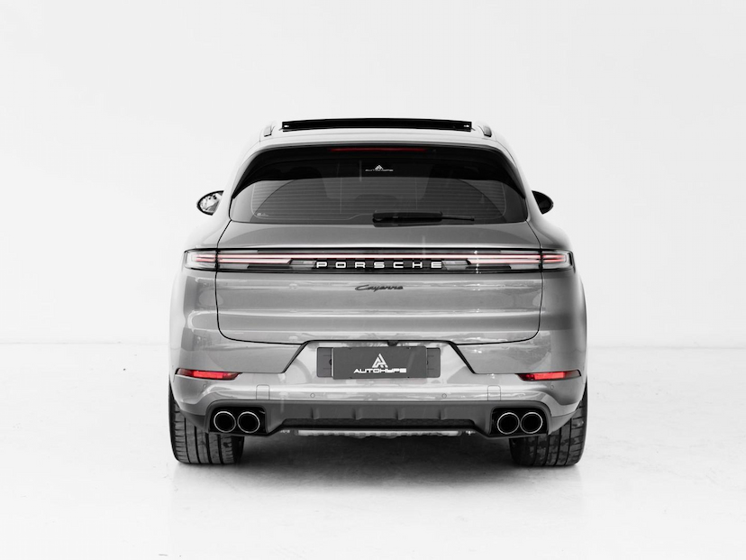 Foto do veículo PORSCHE CAYENNE E-HYBRID 2025 6.450 KM 798.500,00