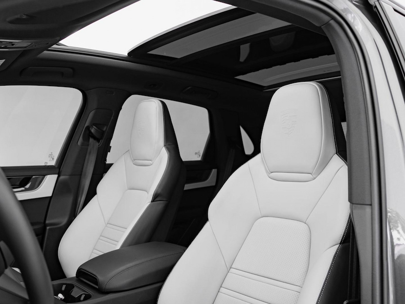Foto do veículo PORSCHE CAYENNE E-HYBRID 2025 6.450 KM 798.500,00
