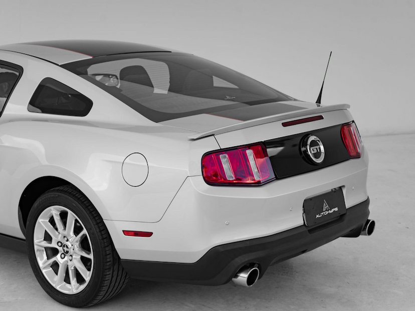 Foto do veículo FORD MUSTANG  GT COUPE 2012 27.389 KM 349.000,00