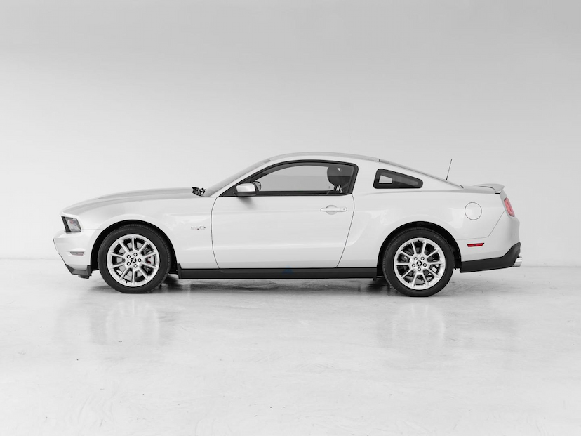 Foto do veículo FORD MUSTANG  GT COUPE 2012 27.389 KM 349.000,00