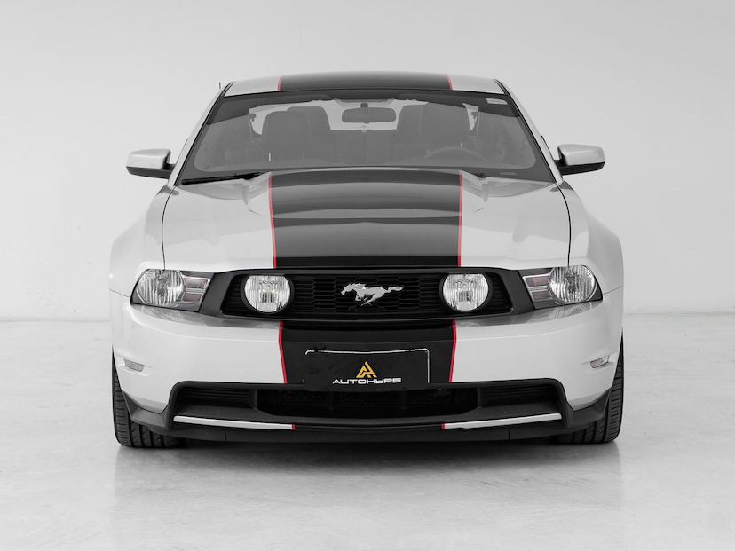 Foto do veículo FORD MUSTANG  GT COUPE 2012 27.389 KM 349.000,00