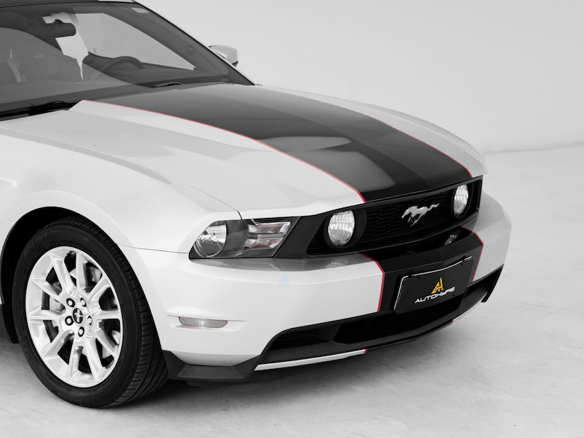 Foto do veículo FORD MUSTANG  GT COUPE 2012 27.389 KM 349.000,00