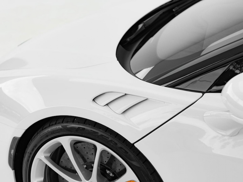 Foto do veículo MCLAREN ARTURA  2026 839 KM 2.690.000,00