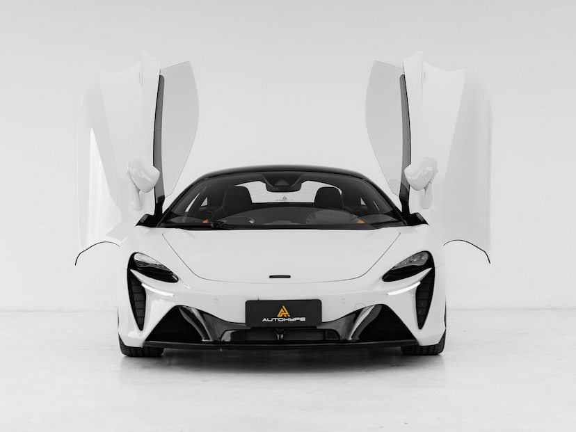 Foto do veículo MCLAREN ARTURA  2026 839 KM 2.690.000,00