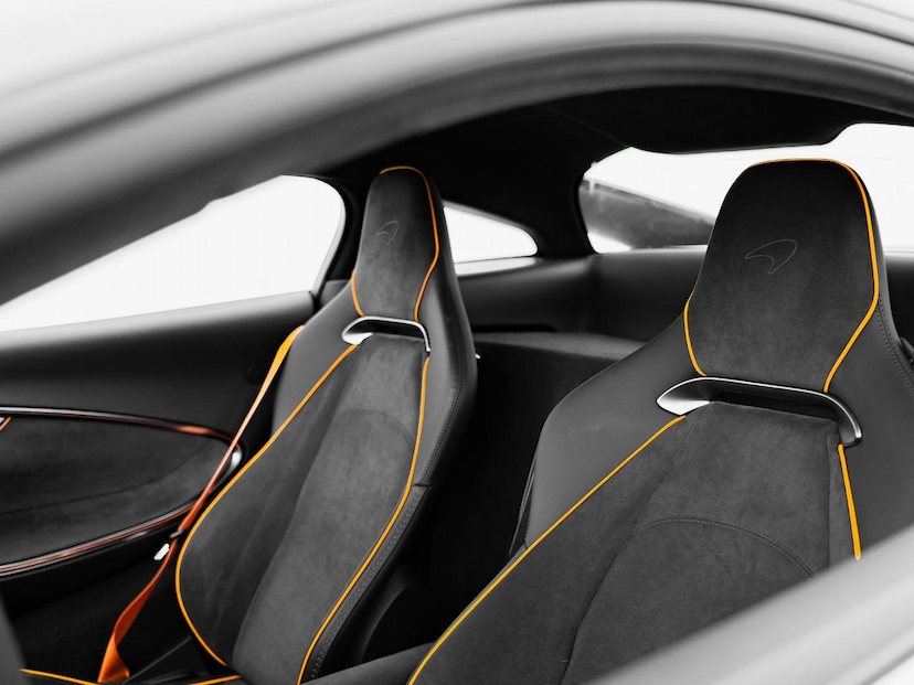 Foto do veículo MCLAREN ARTURA  2026 839 KM 2.690.000,00