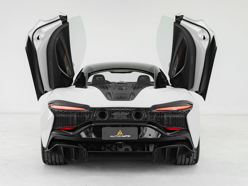 Foto do veículo MCLAREN ARTURA  2026 839 KM 2.690.000,00