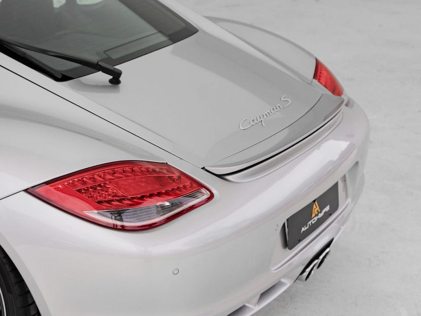 Foto do veículo PORSCHE CAYMAN  2010 22.209 KM 338.500,00