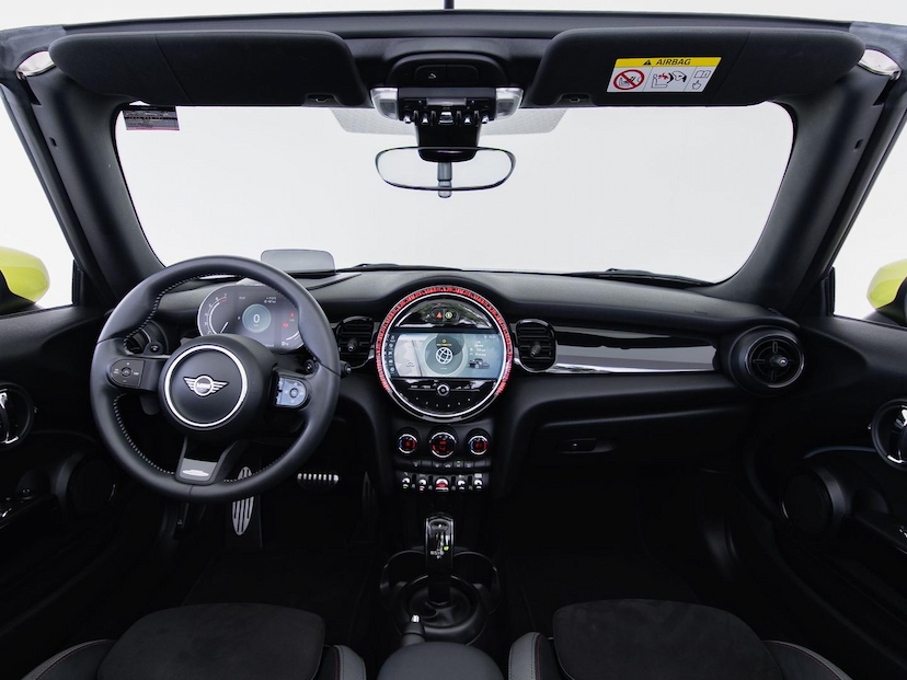 Foto do veículo MINI COOPER  S CABRIO 2022 21.600 KM 229.000,00