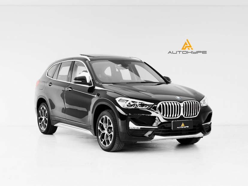 Foto do veículo BMW X1 20I X-LINE 2021 31.762 KM 169.000,00