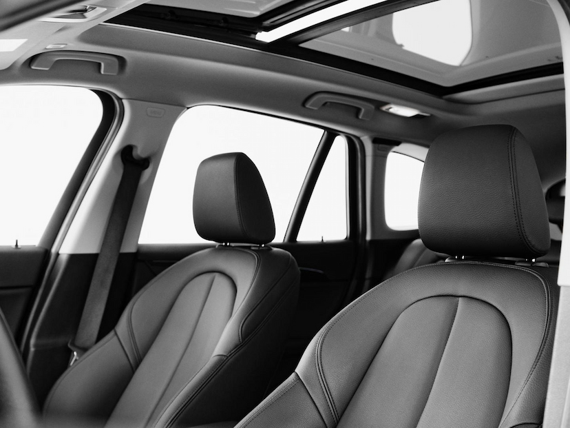 Foto do veículo BMW X1 20I X-LINE 2021 31.762 KM 169.000,00