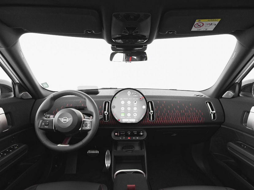Foto do veículo MINI JOHN COOPER WORKS JOHN COOPER WORKS 2025 12.648 KM 299.000,00