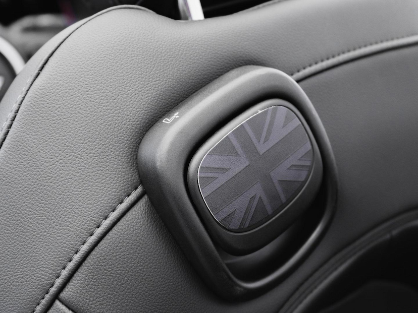 Foto do veículo MINI COOPER CABRIO 2019 40.000 KM 154.900,00