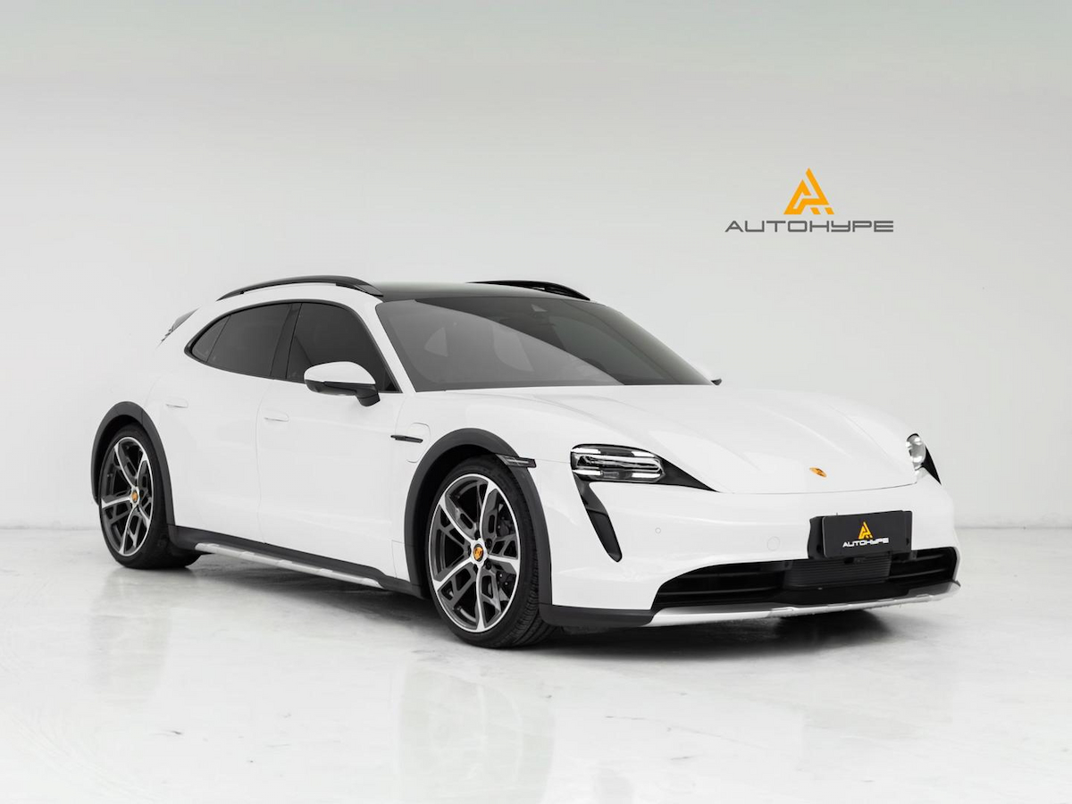 Foto do veículo PORSCHE TAYCAN 4 CROSS TURISMO 2023/2023 15.700 KM R$ 509.000,00