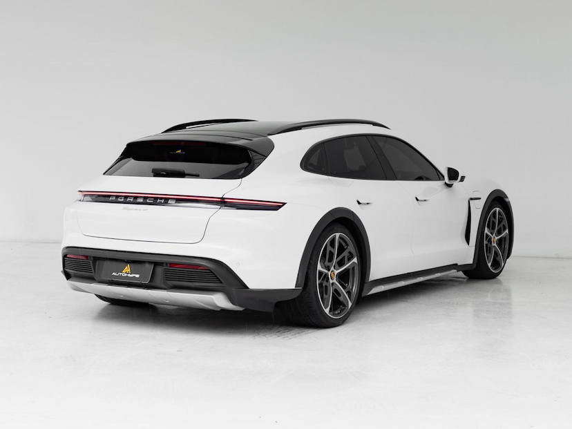 Foto do veículo PORSCHE TAYCAN 4 CROSS TURISMO 2023 15.700 KM 509.000,00
