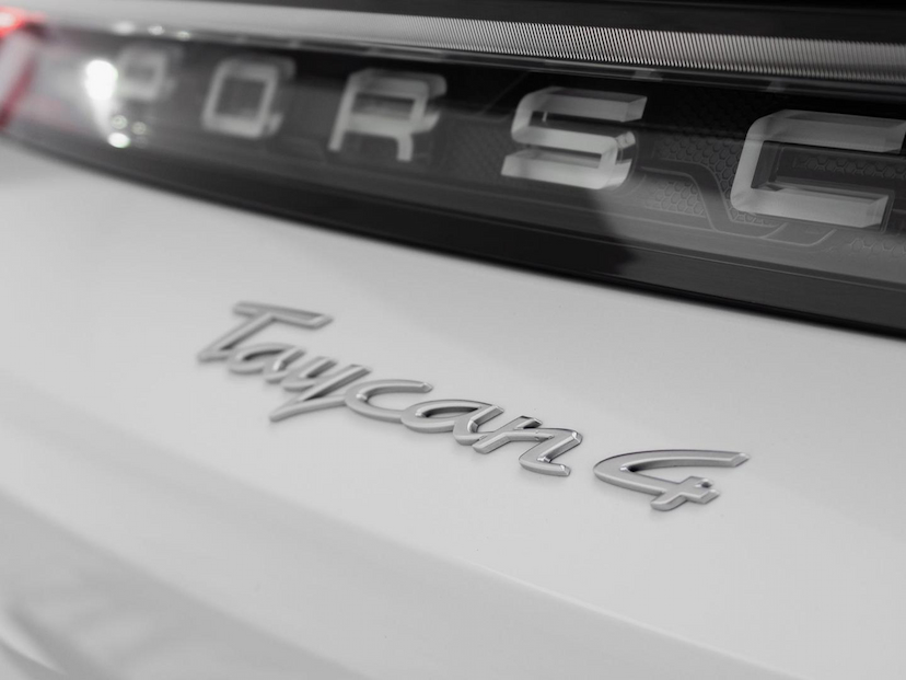 Foto do veículo PORSCHE TAYCAN 4 CROSS TURISMO 2023 15.700 KM 509.000,00