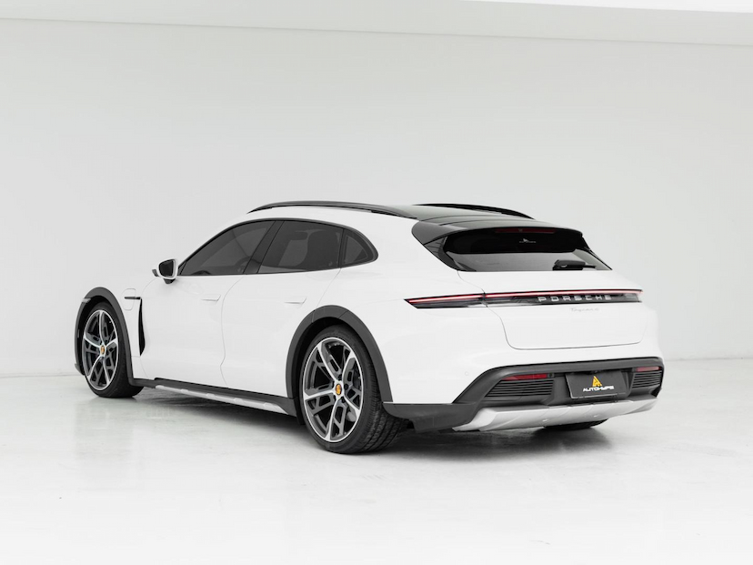 Foto do veículo PORSCHE TAYCAN 4 CROSS TURISMO 2023 15.700 KM 509.000,00