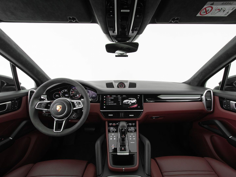 Foto do veículo PORSCHE CAYENNE PLATINUM E-HYBRID 2022 31.395 KM 539.000,00