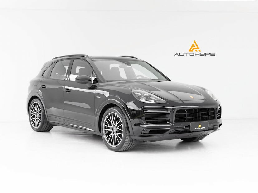 Foto do veículo PORSCHE CAYENNE PLATINUM E-HYBRID 2022 31.395 KM 539.000,00