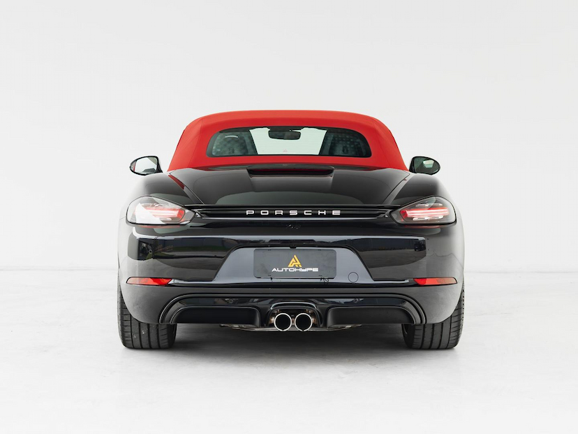 Foto do veículo PORSCHE 718 BOXSTER 2024 2.350 KM 579.000,00