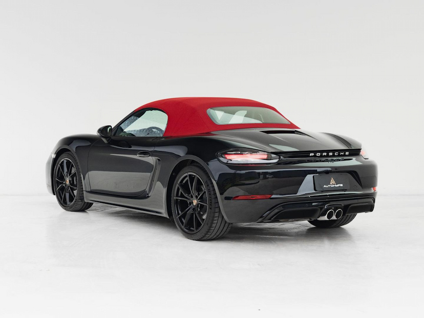Foto do veículo PORSCHE 718 BOXSTER 2024 2.350 KM 579.000,00