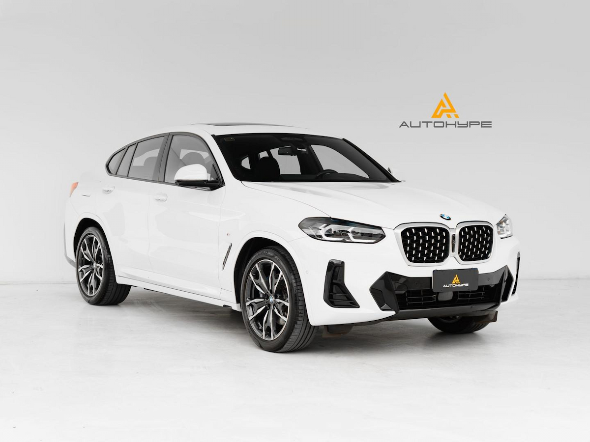 Foto do veículo BMW X4 XDRIVE30I 2023/2024 22.002 KM R$ 379.000,00