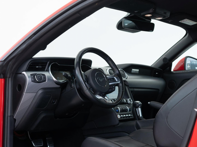 Foto do veículo FORD MUSTANG  GT 2019 49.785 KM 339.000,00