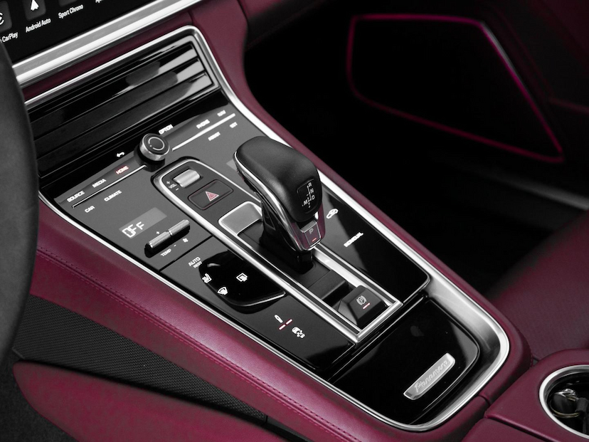 Foto do veículo PORSCHE PANAMERA 4S E-HYBRID 2023 17.708 KM 650.000,00