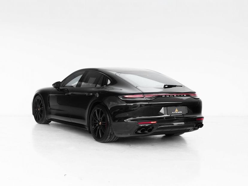 Foto do veículo PORSCHE PANAMERA 4S E-HYBRID 2023 17.708 KM 650.000,00