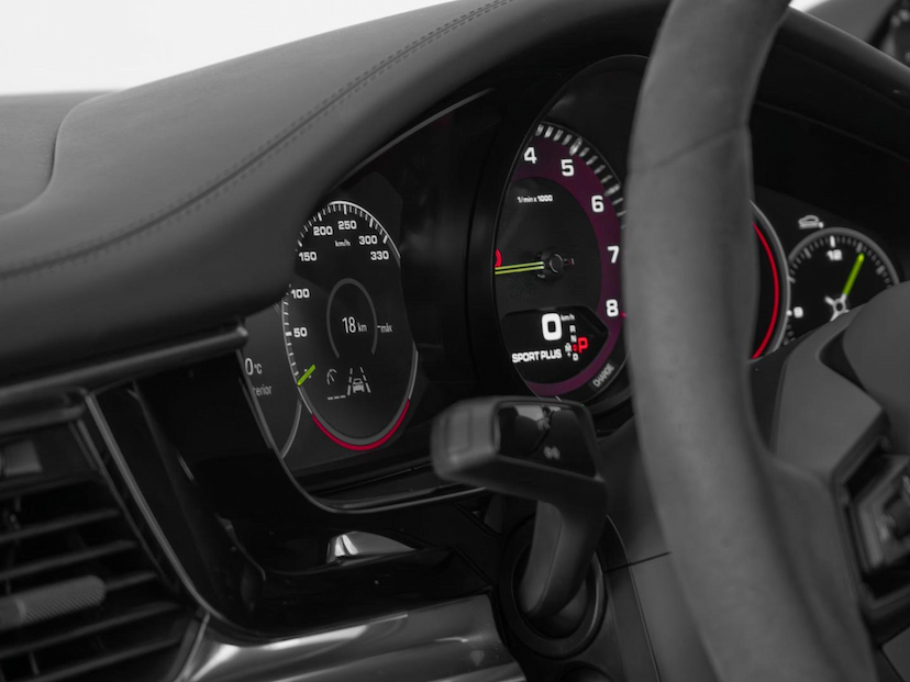 Foto do veículo PORSCHE PANAMERA 4S E-HYBRID 2023 17.708 KM 650.000,00