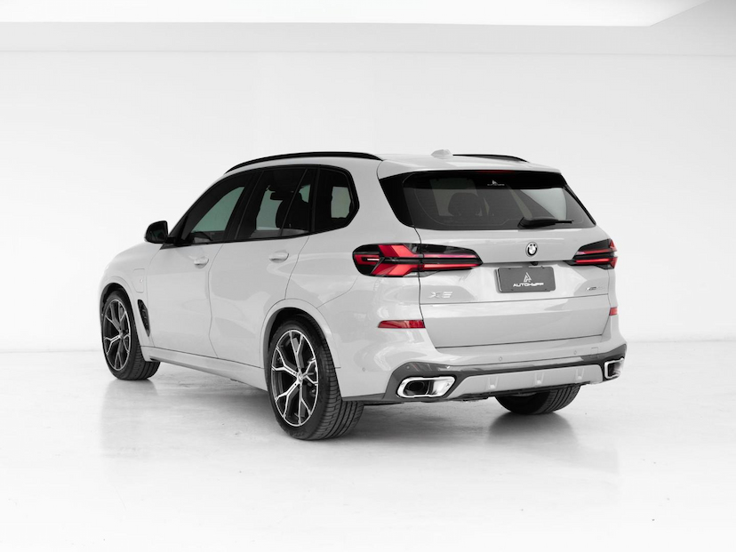 Foto do veículo BMW X5 50E M SPORT 2026 1.108 KM 749.000,00