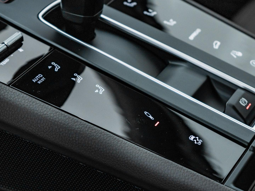 Foto do veículo PORSCHE MACAN  2026 0 KM 599.000,00