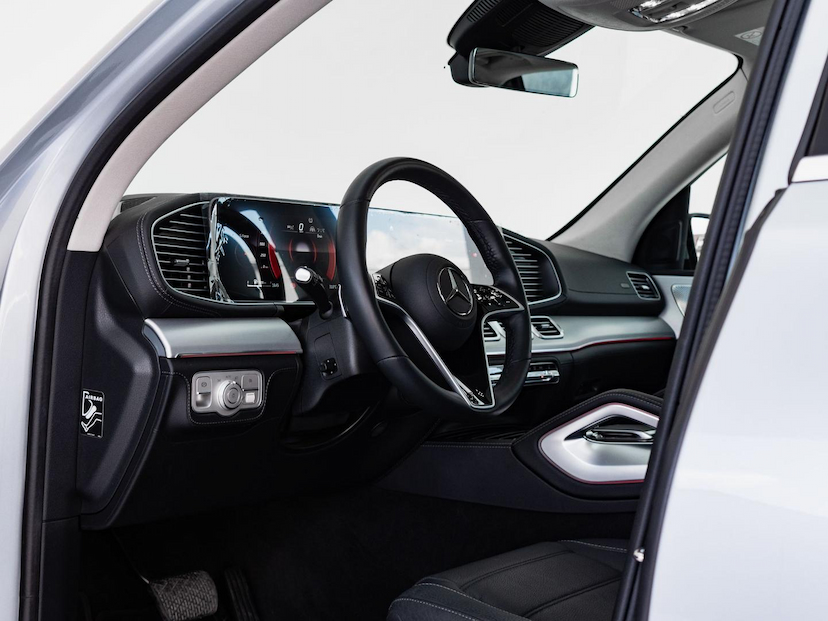 Foto do veículo MERCEDES-BENZ GLE 450  2025 6.329 KM 629.000,00