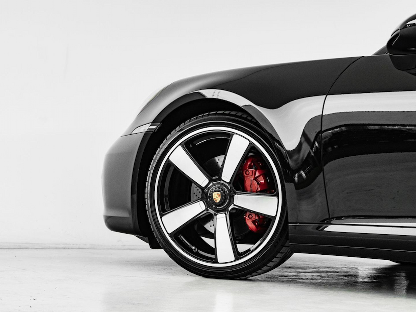 Foto do veículo PORSCHE 911 CARRERA CABRIO 2024 4.287 KM 949.000,00
