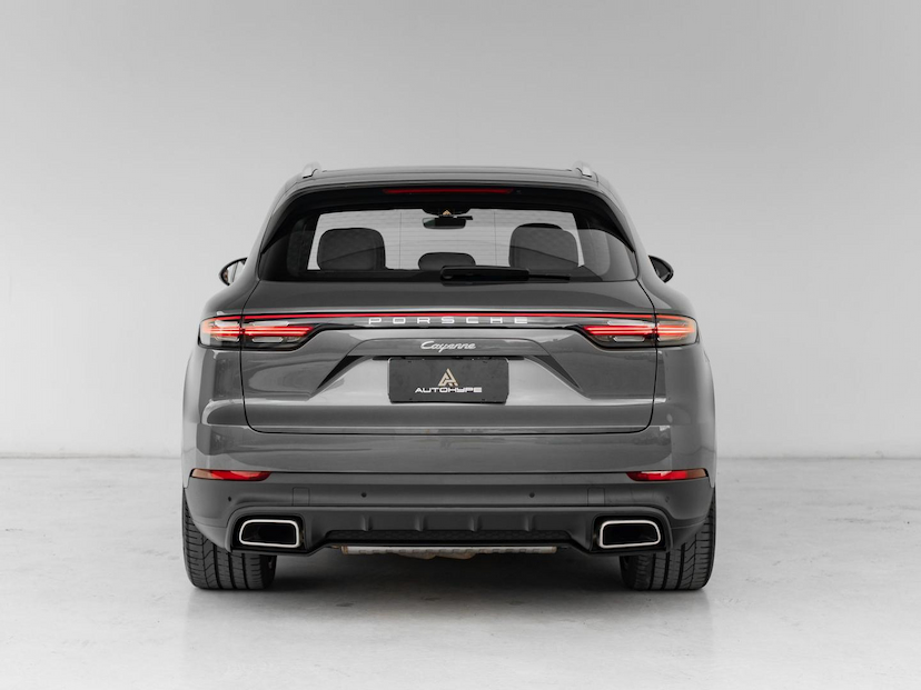 Foto do veículo PORSCHE CAYENNE  PHEV 2021 36.600 KM 459.500,00