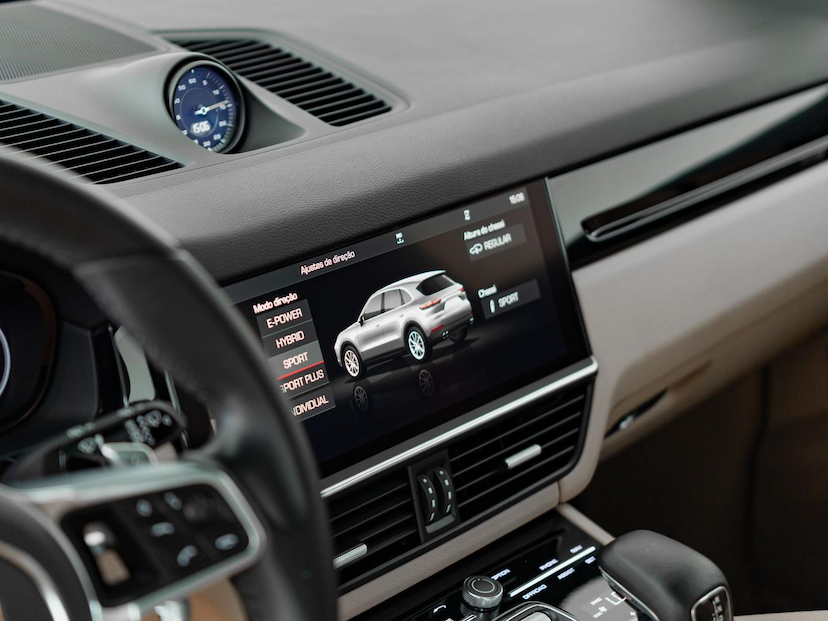 Foto do veículo PORSCHE CAYENNE  PHEV 2021 36.600 KM 459.500,00