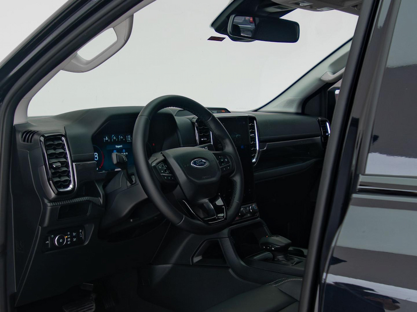 Foto do veículo FORD RANGER LIMITED 2026 14.339 KM 329.000,00