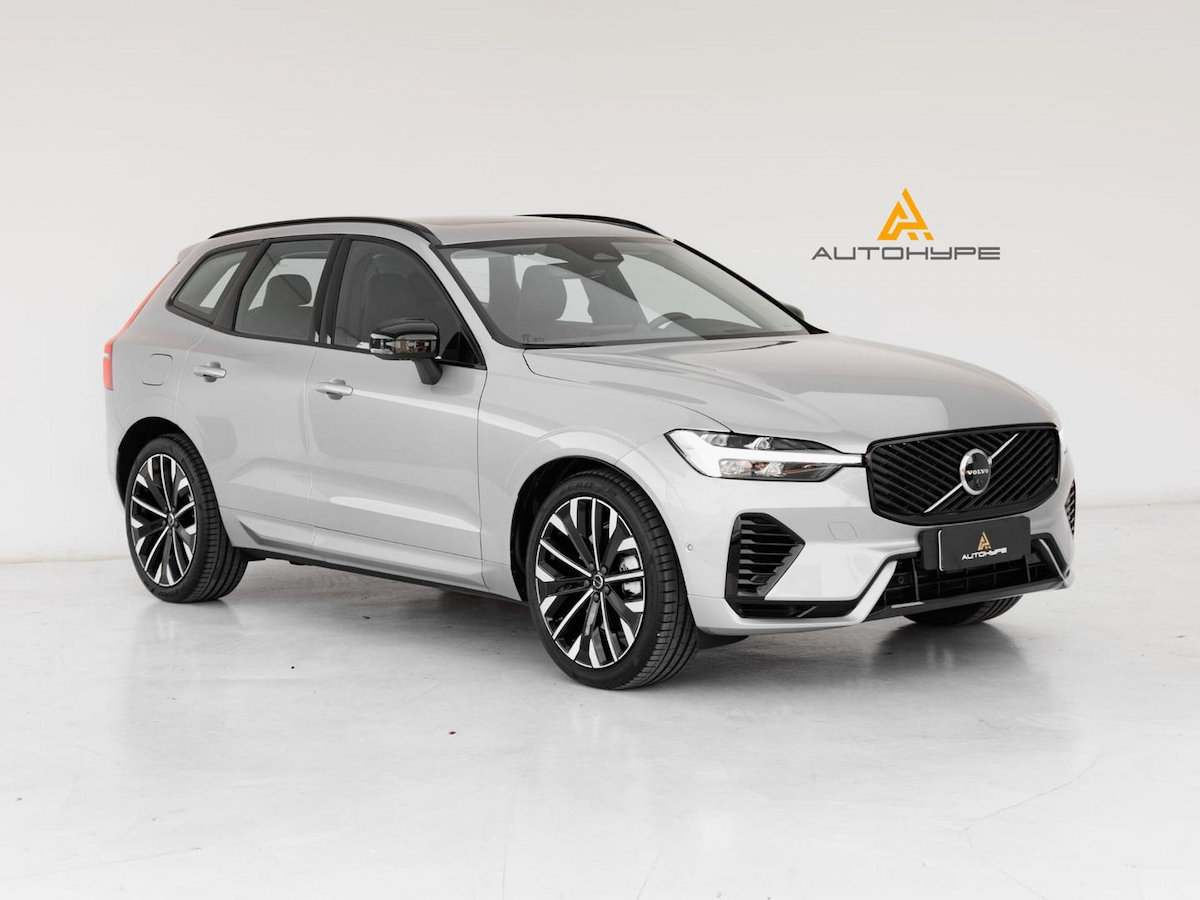 Foto do veículo VOLVO XC60  T8 ULTIMATE DARK 2025/2026 3.100 KM R$ 479.000,00