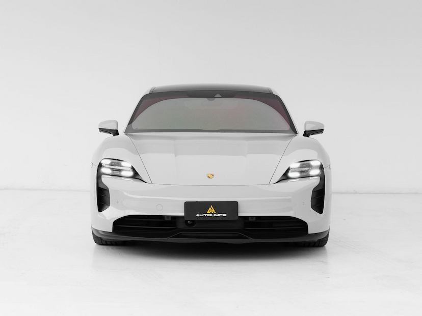 Foto do veículo PORSCHE TAYCAN 4S 2021 13.470 KM 469.000,00