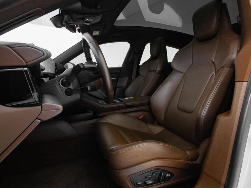 Foto do veículo PORSCHE TAYCAN 4S 2021 13.470 KM 469.000,00