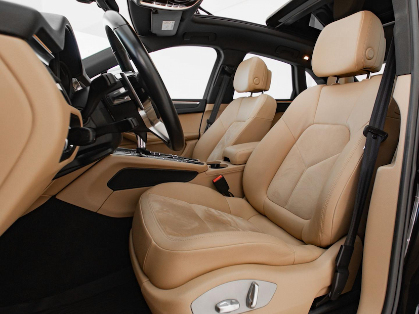 Foto do veículo PORSCHE MACAN  2019 39.906 KM 319.000,00