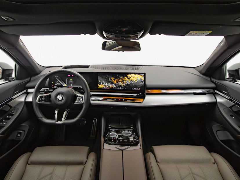 Foto do veículo BMW 530I 530E M SPORT 2025 9.149 KM 449.000,00