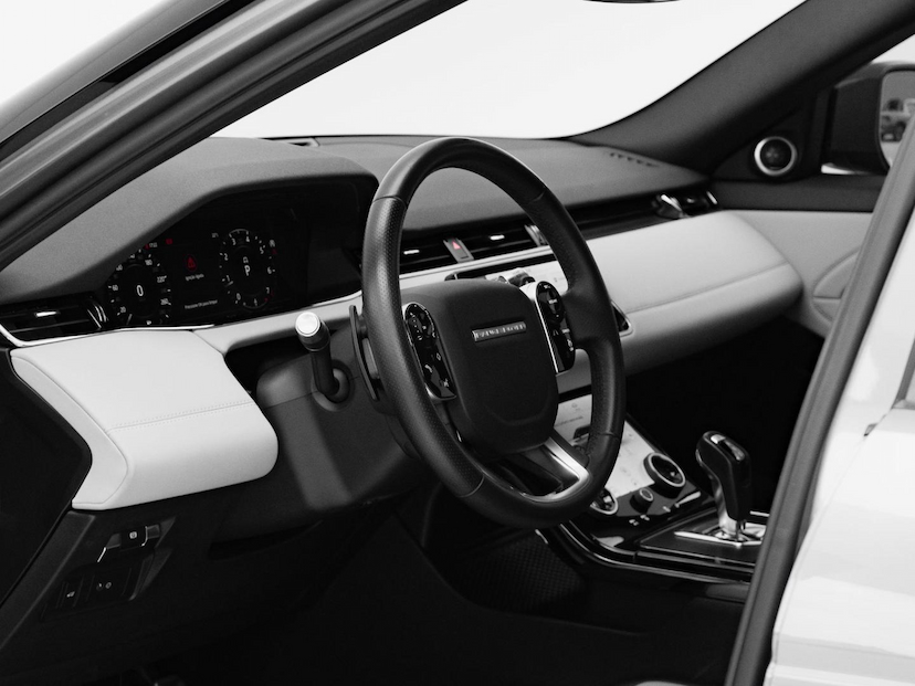 Foto do veículo LAND ROVER RANGE ROVER EVOQUE EVOQUE P250FF SE RD 2020 22.880 KM 239.500,00