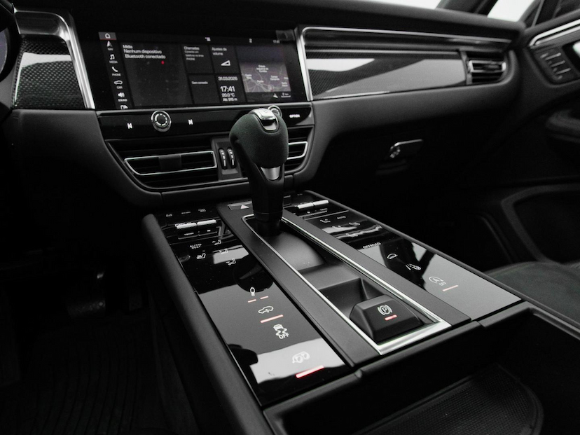 Foto do veículo PORSCHE MACAN  GTS 2023 14.685 KM 579.000,00