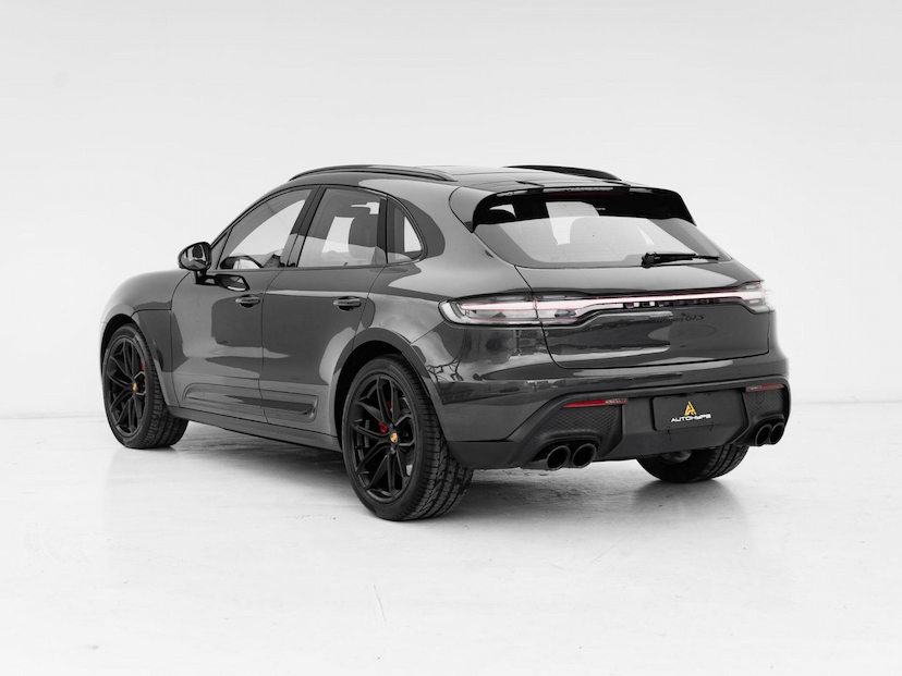Foto do veículo PORSCHE MACAN  GTS 2023 14.685 KM 579.000,00