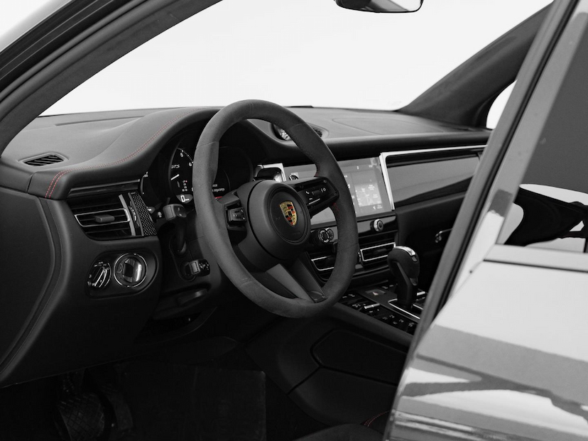 Foto do veículo PORSCHE MACAN  GTS 2023 14.685 KM 579.000,00
