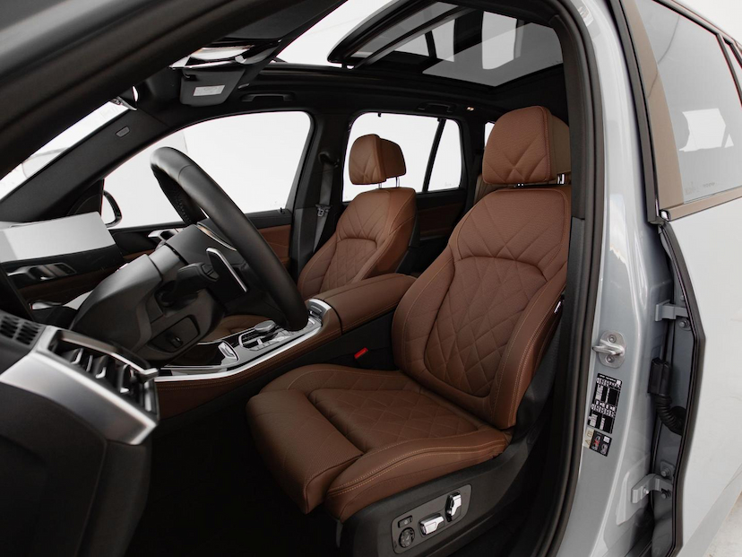 Foto do veículo BMW X5  XDRIVE50E MSP 2025 5.000 KM 679.000,00
