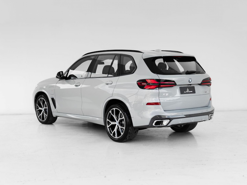 Foto do veículo BMW X5  XDRIVE50E MSP 2025 5.000 KM 679.000,00
